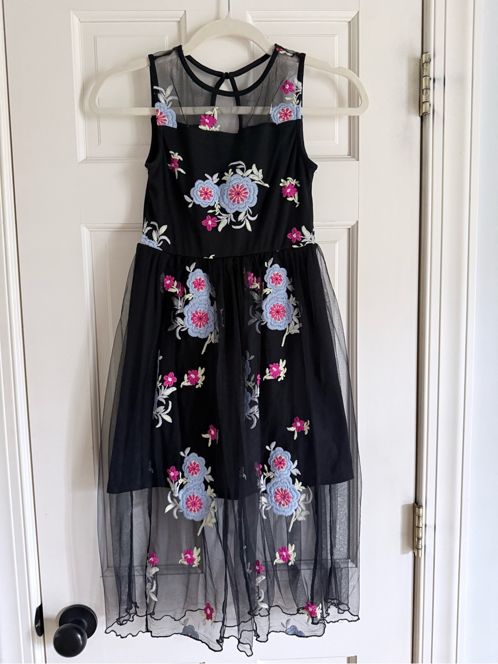 Trixxi Girl Black Floral Embroidered Tulle Dress for Girls size 10